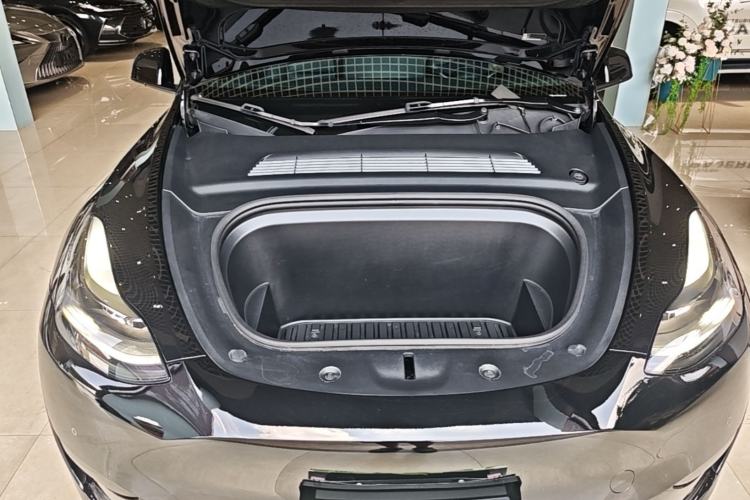 Used Tesla Model Y 2022 Rear-Wheel-Drive Version Engine Bay