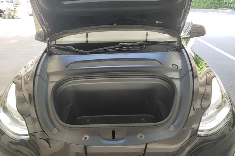 Used Tesla Model Y 2022 Revised Version Rear-Wheel Drive Engine Bay
