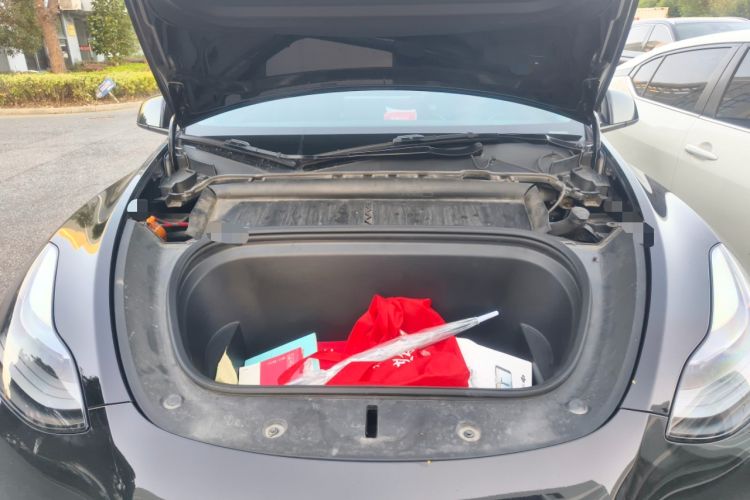 Used Tesla Model Y 2022 Rear-Wheel-Drive Version Engine Bay