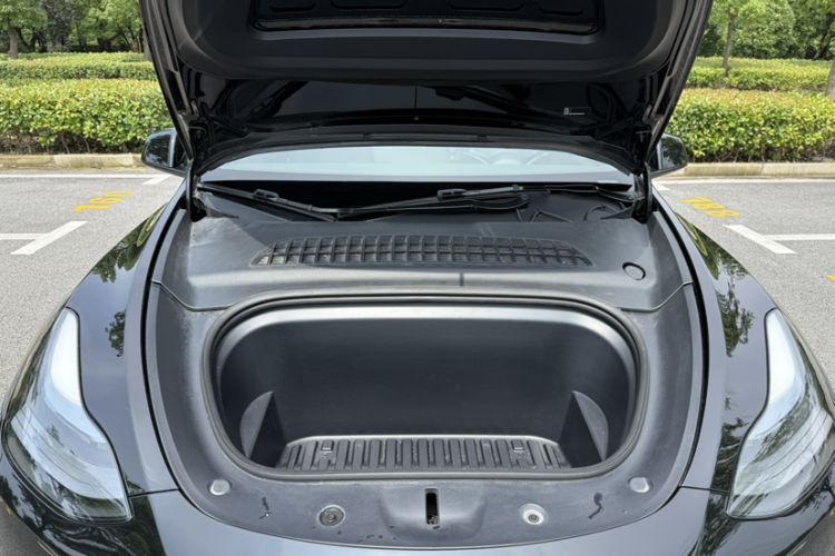 Used Tesla Model Y 2022 Revised Version Rear-Wheel Drive Engine Bay