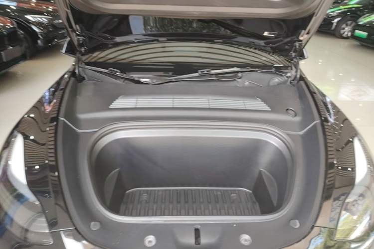 Used Tesla Model Y 2022 Revised Version Rear-Wheel Drive Engine Bay