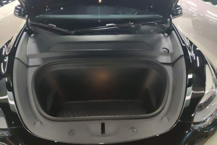 Used Tesla Model Y 2022 Rear-Wheel-Drive Version Engine Bay