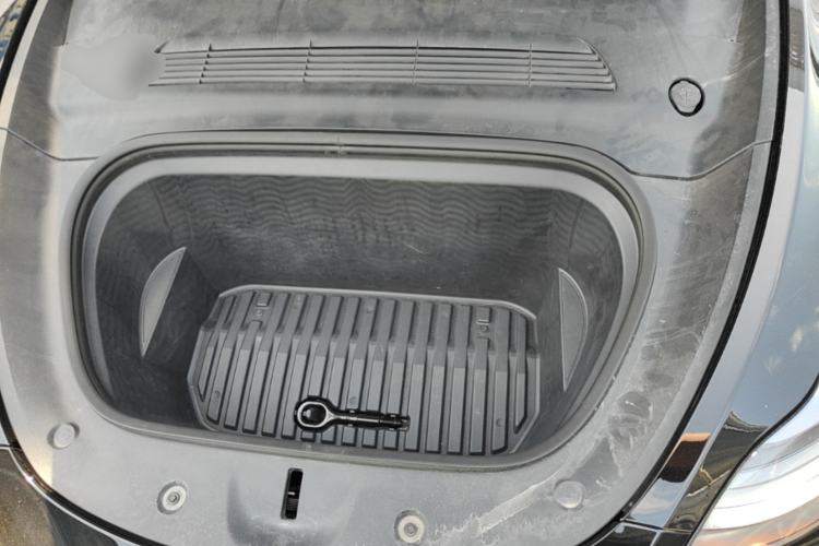 Used Tesla Model Y 2022 Revised Version Rear-Wheel Drive Engine Bay