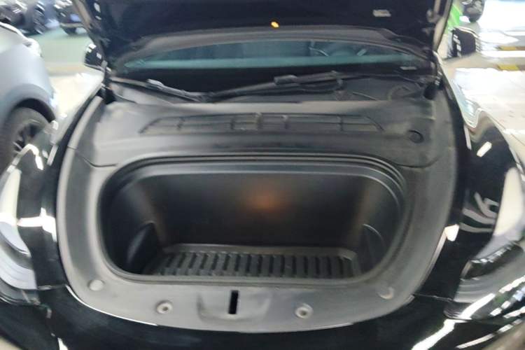 Used Tesla Model Y 2022 Revised Version Long-Range All-Wheel Drive Engine Bay