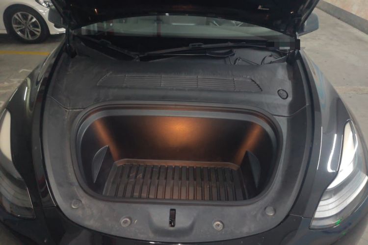 Used Tesla Model Y 2022 Rear-Wheel-Drive Version Engine Bay