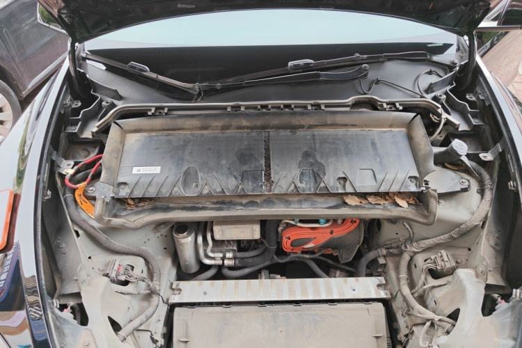 Used Tesla Model Y 2022 Rear-Wheel-Drive Version Engine Bay