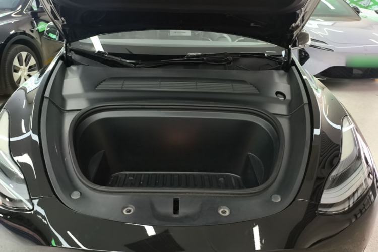 Used Tesla Model Y 2022 Rear-Wheel-Drive Version Engine Bay