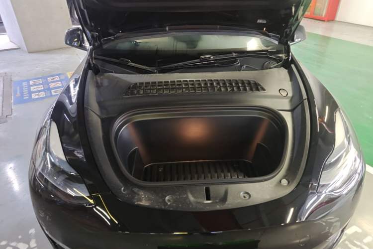 Used Tesla Model Y 2022 Performance High-Performance All-Wheel-Drive Version Engine Bay