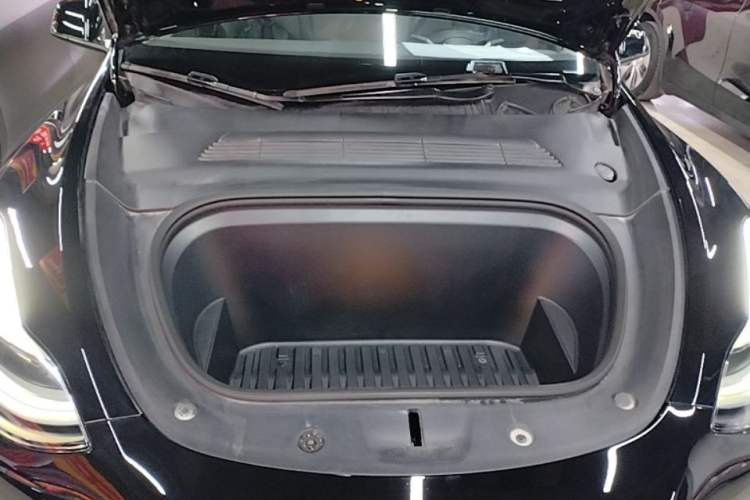 Used Tesla Model Y 2022 Revised Version Rear-Wheel Drive Engine Bay