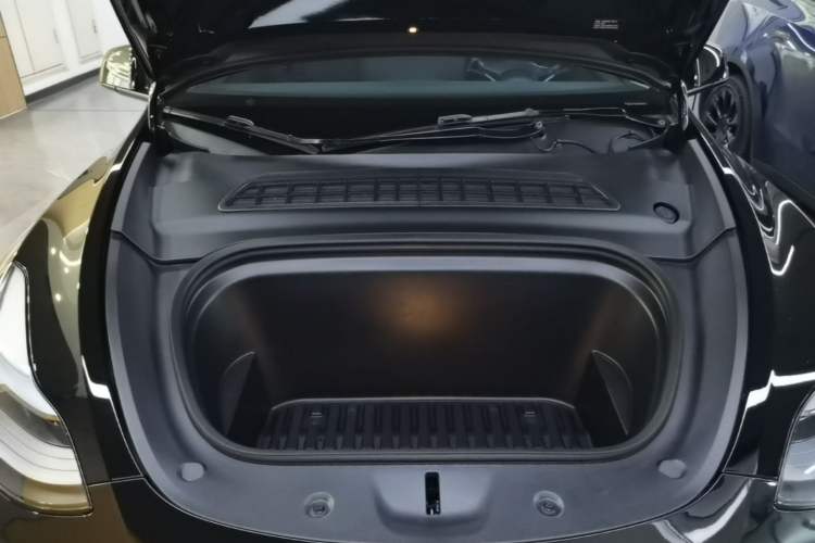 Used Tesla Model Y 2022 Revised Version Long-Range All-Wheel Drive Engine Bay