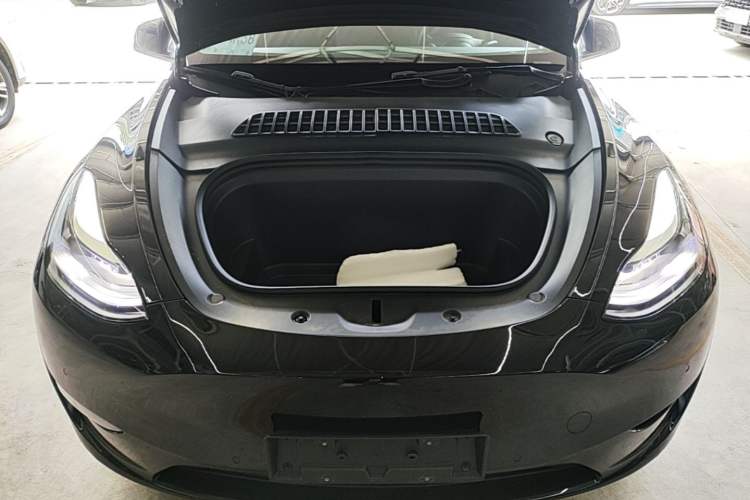Used Tesla Model Y 2022 Revised Version Long-Range All-Wheel Drive Engine Bay