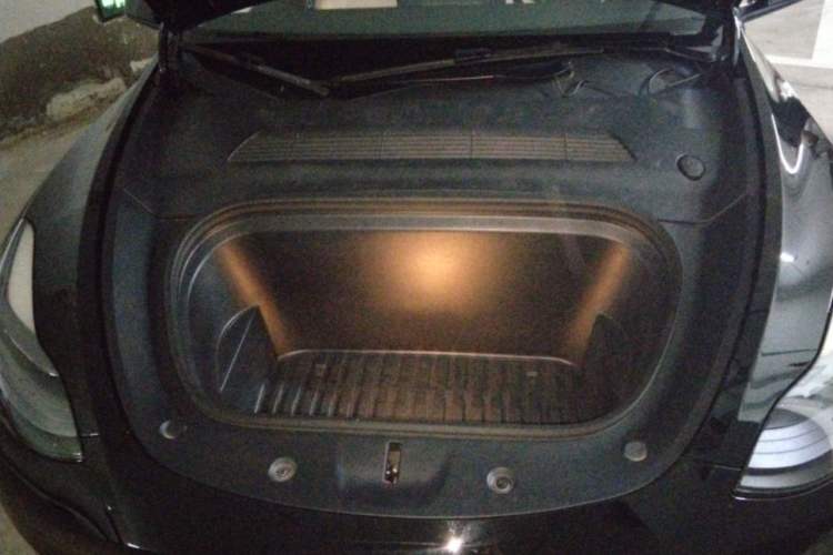Used Tesla Model Y 2022 Performance High-Performance All-Wheel-Drive Version Engine Bay