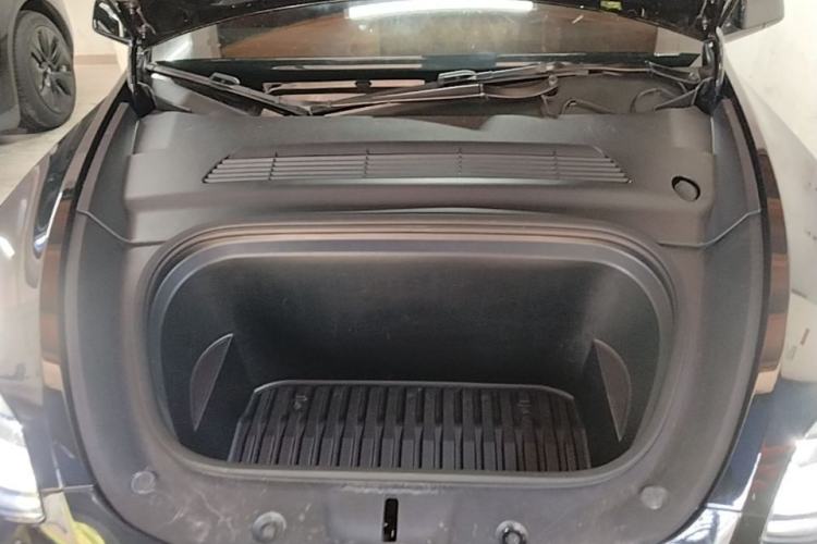 Used Tesla Model Y 2022 Rear-Wheel-Drive Version Engine Bay