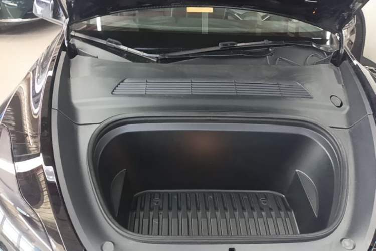 Used Tesla Model Y 2022 Revised Version Rear-Wheel Drive Engine Bay