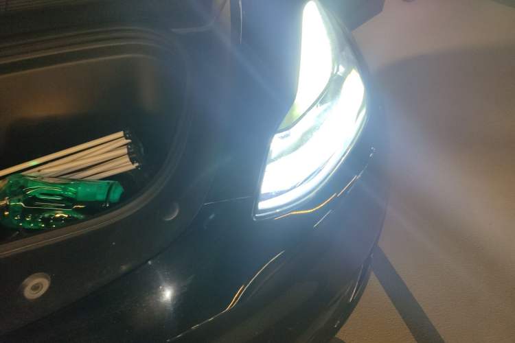 Used Tesla Model Y 2022 Rear-Wheel-Drive Version Engine Bay Left