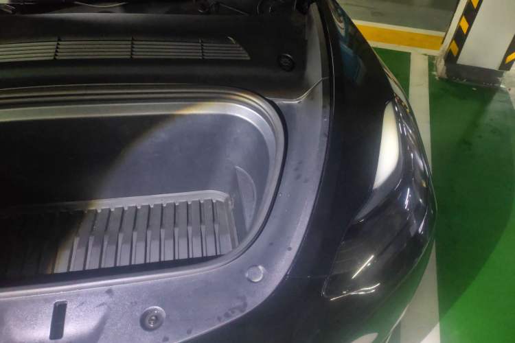 Used Tesla Model Y 2022 Rear-Wheel-Drive Version Engine Bay Left