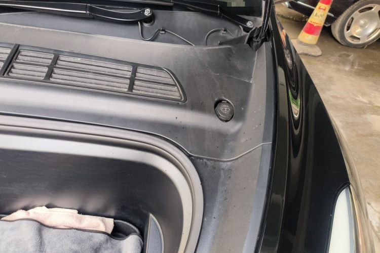 Used Tesla Model Y 2022 Performance High-Performance All-Wheel-Drive Version Engine Bay Left