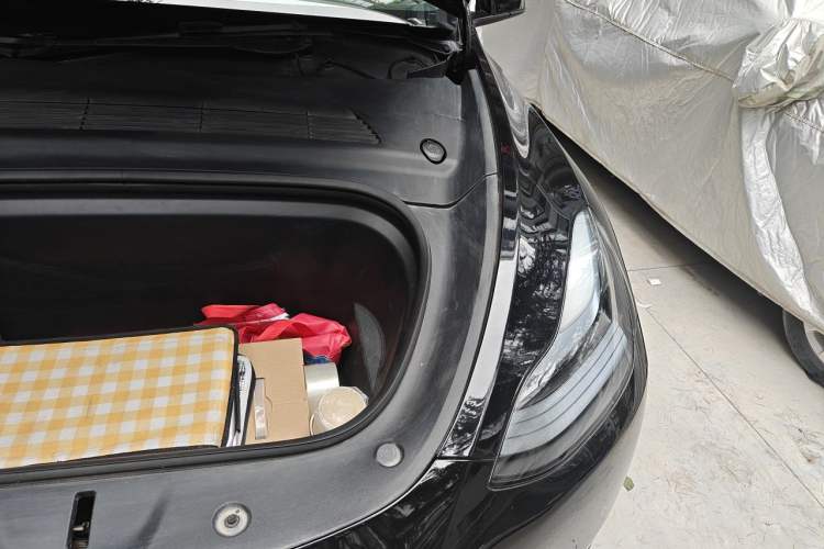 Used Tesla Model Y 2022 Long-Range All-Wheel-Drive Version Engine Bay Left