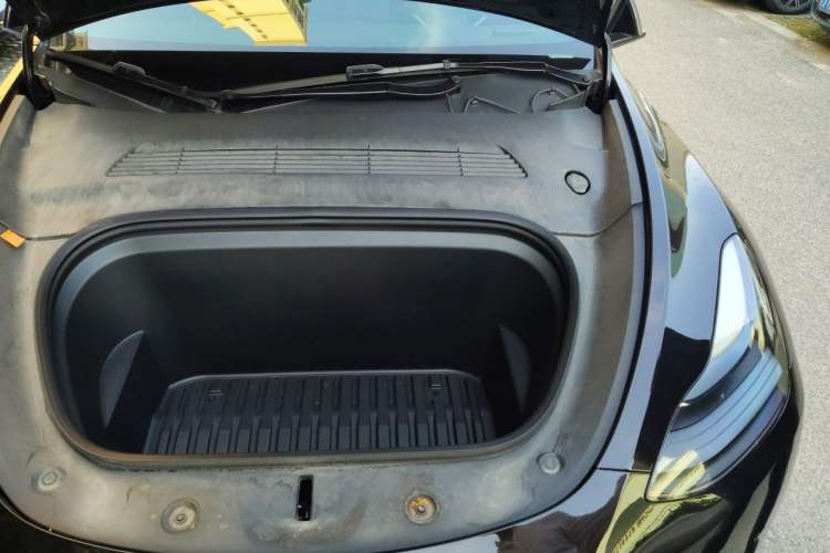 Used Tesla Model Y 2022 Revised Version Rear-Wheel Drive Engine Bay Left