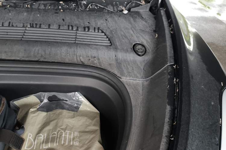 Used Tesla Model Y 2022 Rear-Wheel-Drive Version Engine Bay Left