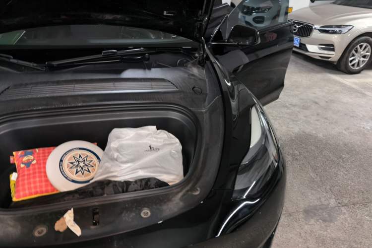 Used Tesla Model Y 2022 Rear-Wheel-Drive Version Engine Bay Left