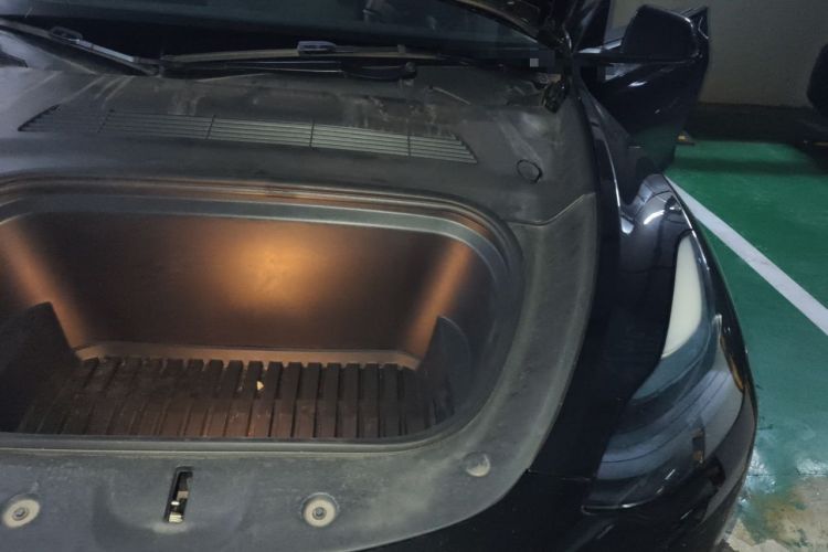 Used Tesla Model Y 2022 Rear-Wheel-Drive Version Engine Bay Left