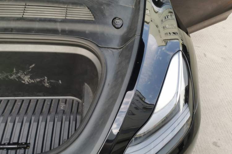 Used Tesla Model Y 2022 Rear-Wheel-Drive Version Engine Bay Left