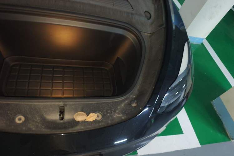 Used Tesla Model Y 2022 Long-Range All-Wheel-Drive Version Engine Bay Left