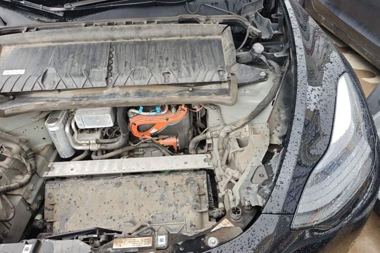 Used Tesla Model Y 2022 Long-Range All-Wheel-Drive Version Engine Bay Left