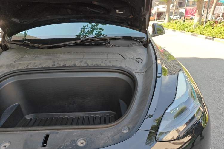 Used Tesla Model Y 2022 Revised Version Rear-Wheel Drive Engine Bay Left