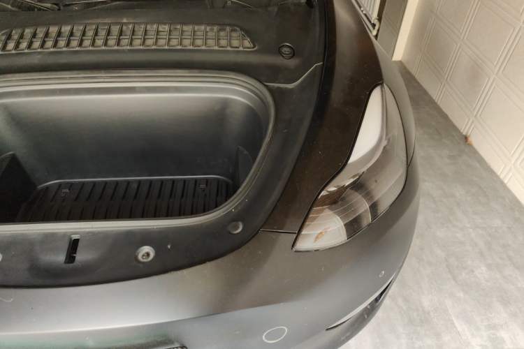 Used Tesla Model Y 2022 Revised Version Long-Range All-Wheel Drive Engine Bay Left