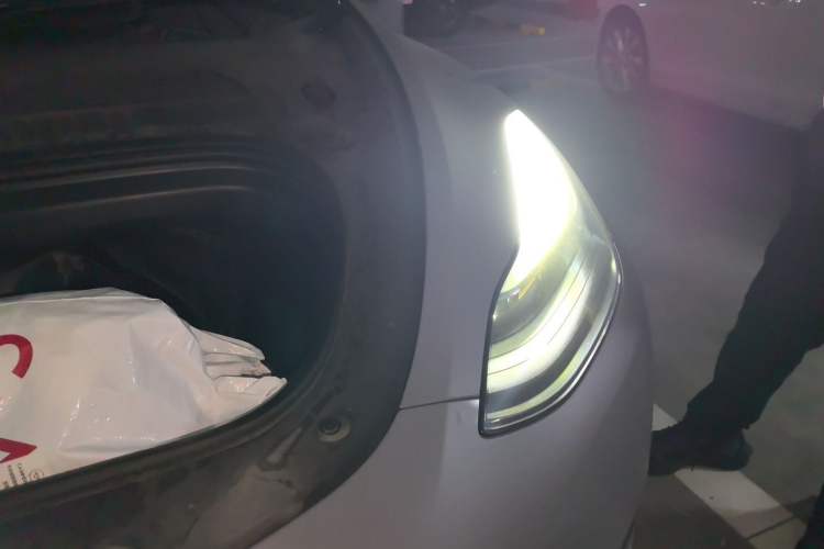 Used Tesla Model Y 2022 Rear-Wheel-Drive Version Engine Bay Left