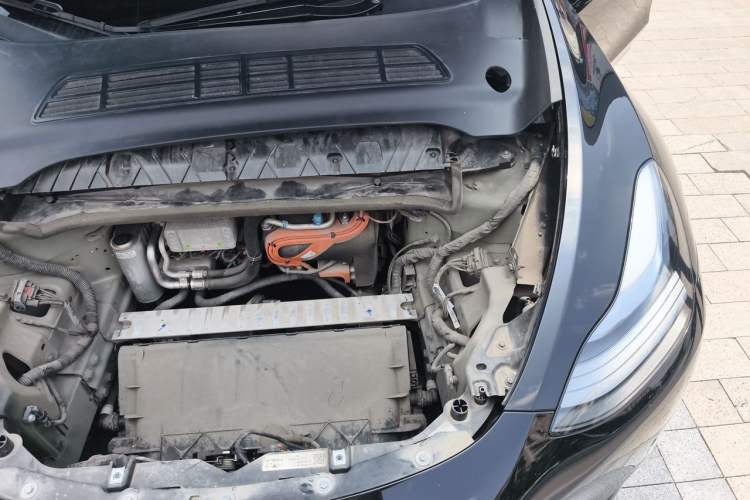 Used Tesla Model Y 2022 Revised Version Rear-Wheel Drive Engine Bay Left