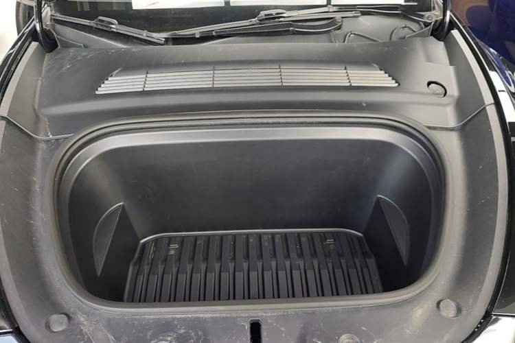 Used Tesla Model Y 2022 Revised Version Rear-Wheel Drive Engine Bay