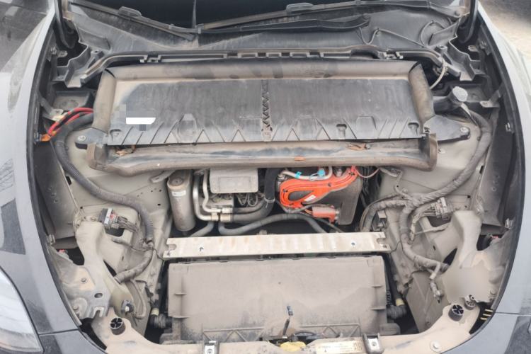 Used Tesla Model Y 2022 Rear-Wheel-Drive Version Engine Bay