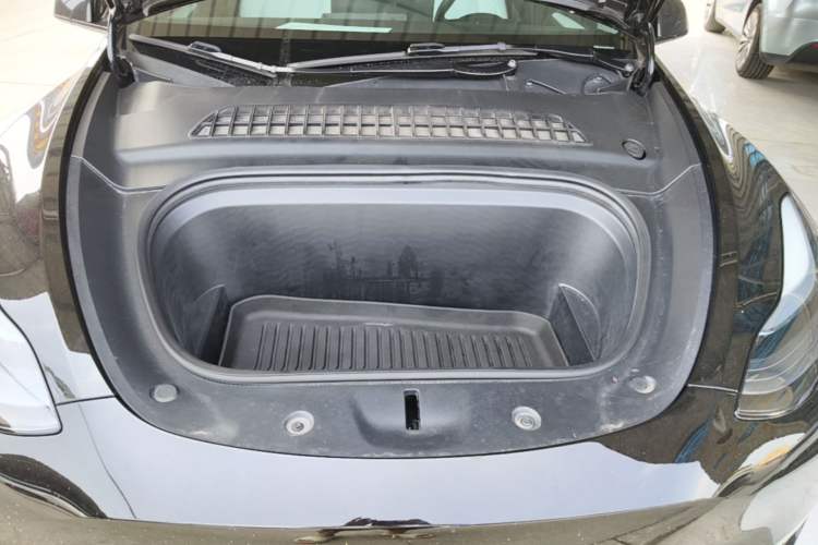 Used Tesla Model Y 2022 Revised Version Rear-Wheel Drive Engine Bay
