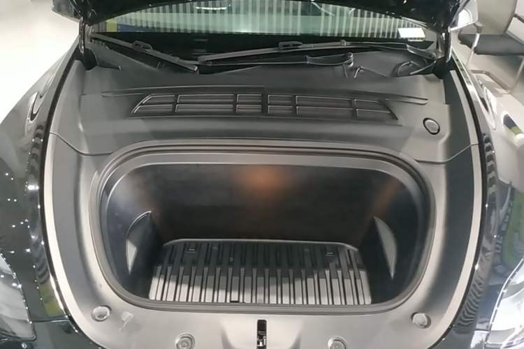 Used Tesla Model Y 2022 Revised Version Rear-Wheel Drive Engine Bay