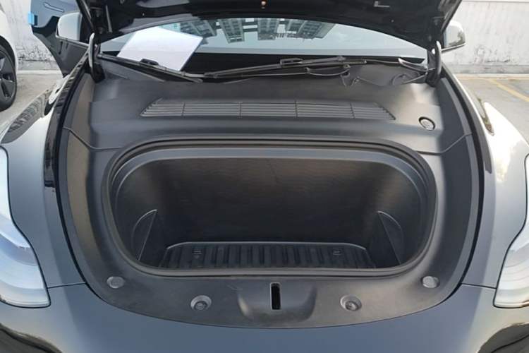 Used Tesla Model Y 2022 Revised Version Rear-Wheel Drive Engine Bay