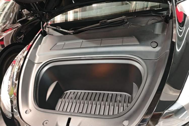 Used Tesla Model Y 2022 Revised Version Rear-Wheel Drive Engine Bay