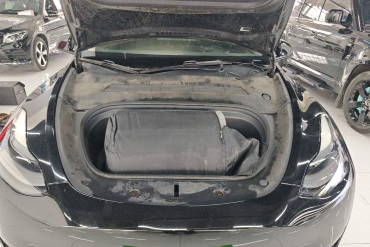Used Tesla Model Y 2022 Rear-Wheel-Drive Version Engine Bay