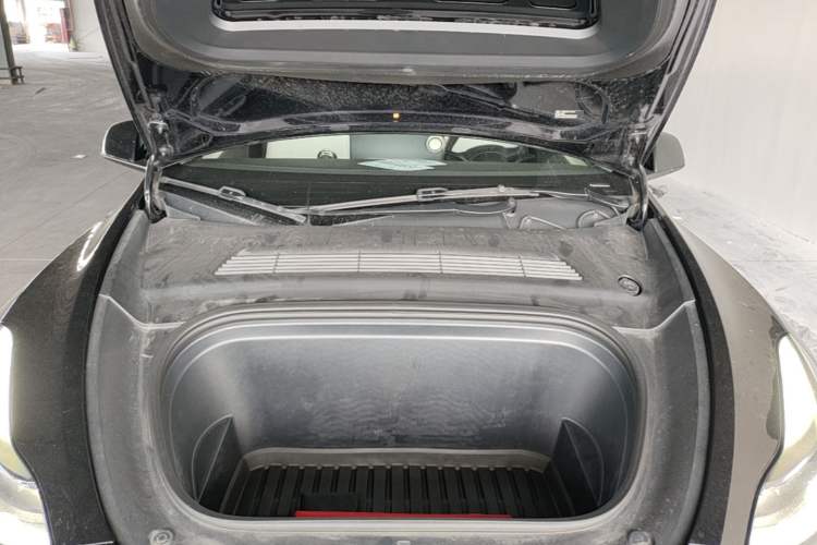 Used Tesla Model Y 2022 Performance High-Performance All-Wheel-Drive Version Engine Bay