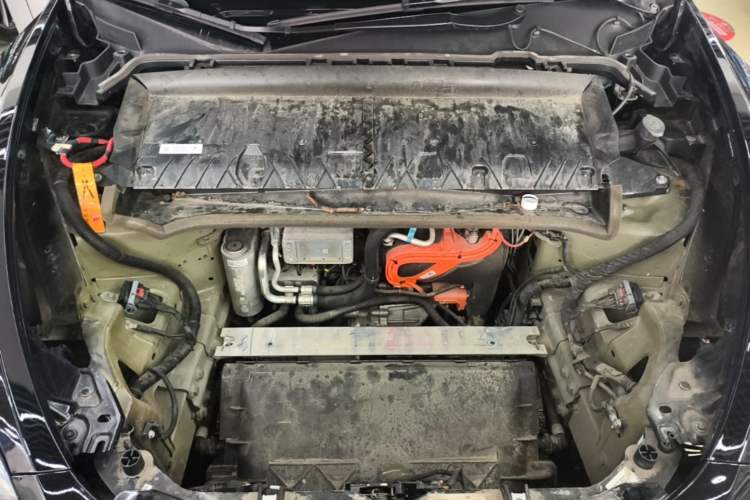 Used Tesla Model Y 2022 Revised Version Long-Range All-Wheel Drive Engine Bay
