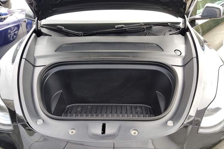 Used Tesla Model Y 2022 Revised Version Rear-Wheel Drive Engine Bay