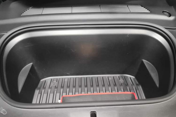 Used Tesla Model Y 2022 Revised Version Rear-Wheel Drive Engine Bay