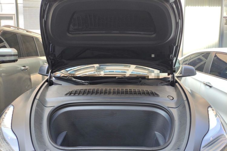 Used Tesla Model Y 2022 Rear-Wheel-Drive Version Engine Bay