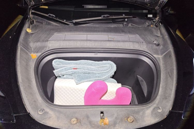 Used Tesla Model Y 2022 Rear-Wheel-Drive Version Engine Bay