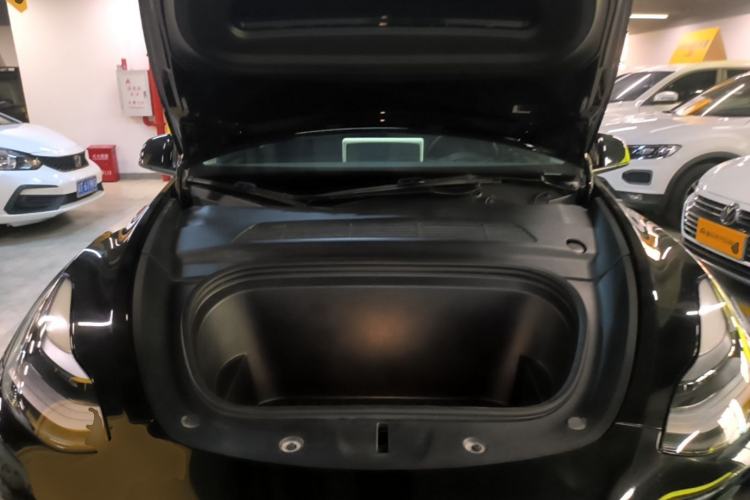 Used Tesla Model Y 2022 Rear-Wheel-Drive Version Engine Bay