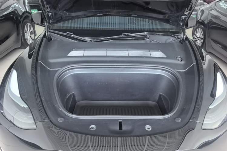 Used Tesla Model Y 2022 Revised Version Long-Range All-Wheel Drive Engine Bay