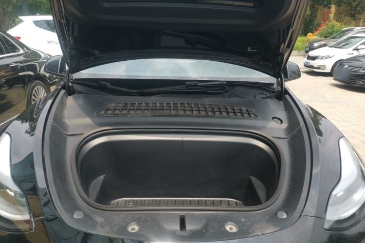 Used Tesla Model Y 2022 Rear-Wheel-Drive Version Engine Bay