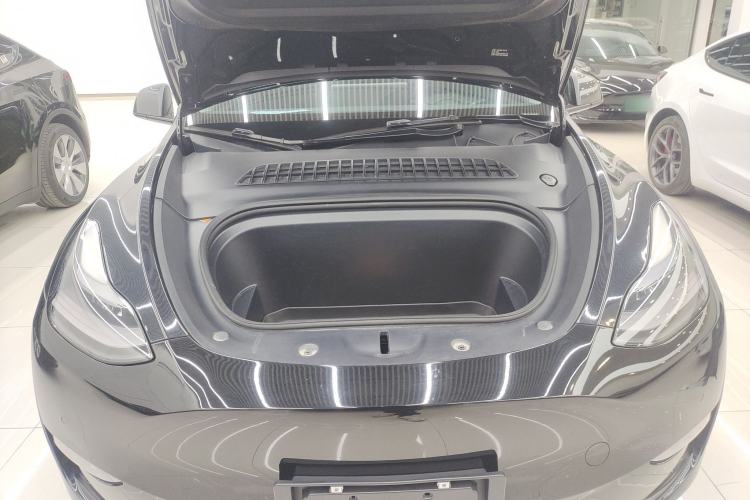 Used Tesla Model Y 2022 Rear-Wheel-Drive Version Engine Bay